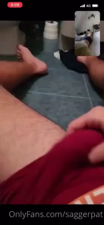 Another skype call with my hot friend we both cum well 