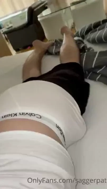 Humping moaning and cumming trough white calvins rate it in comments 