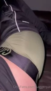 Love saggin in that trackies