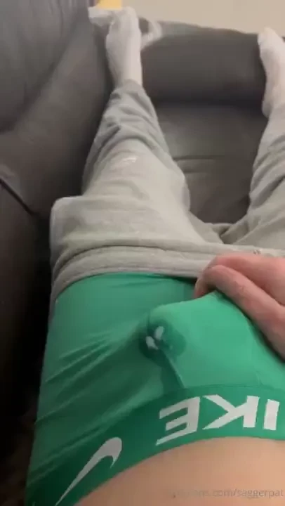 Low sagg made me horny enough to bust it trough green nike boxers 