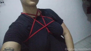 Aaaaa achei essas fotos de quando tava treinando bondage se vcs part 2