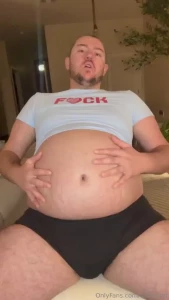 Trying on some twink clothes