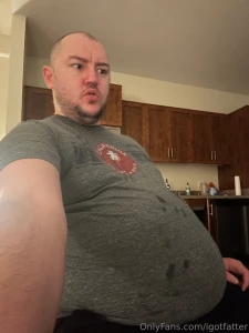 After a few days of sleeping thanks to my fat gaining pill i m back to