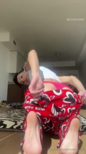 Peek a boo tasteofariel