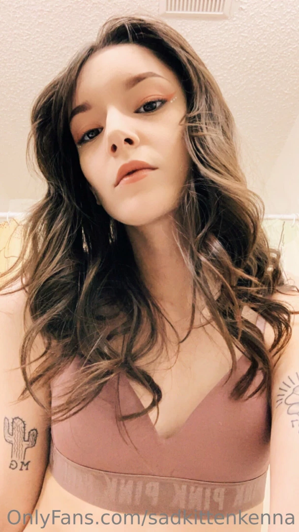 Pink eye liner to match my pretty little pink pussy part 1 