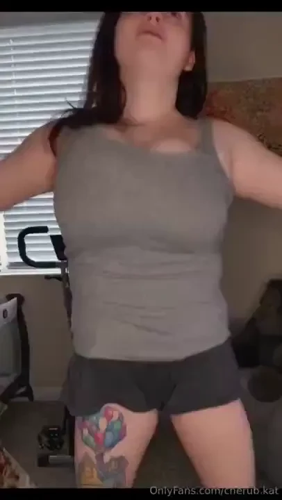 Guess how many jumping jacks i can do before my boobs fly out of my 