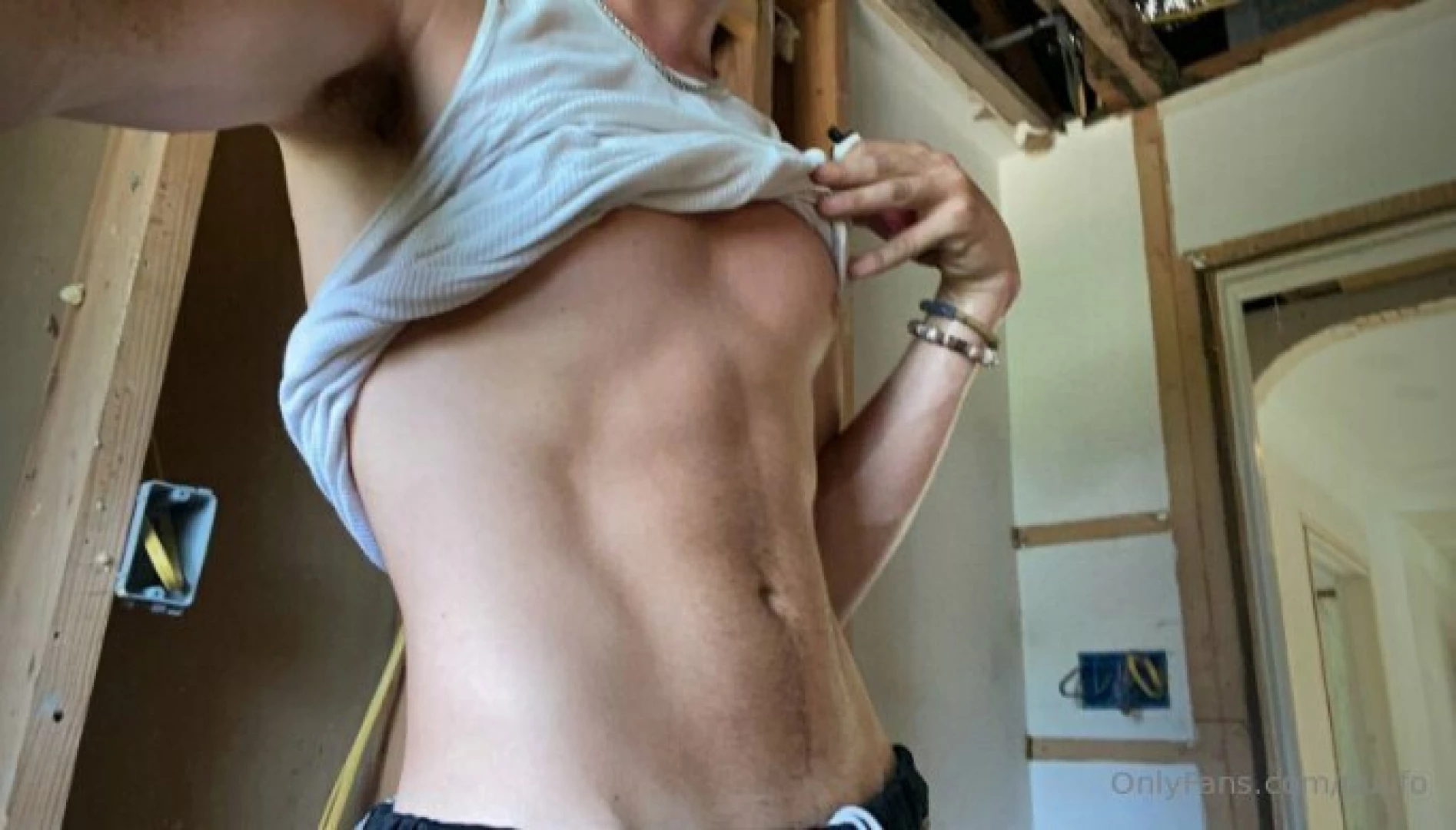 Ugh gonna try to hold onto my abs the food in the south is fucking 