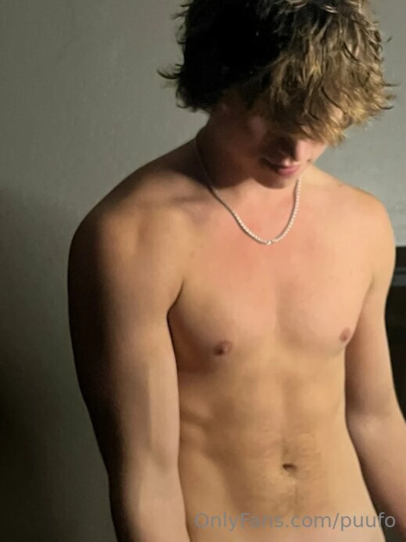 Friday night i should be out but like don t wnana rather stay in and 