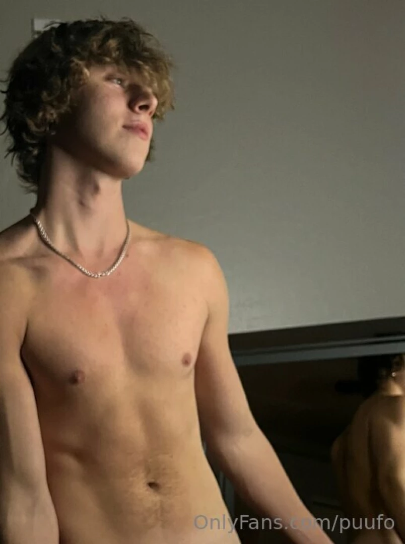 Ever do a photo shoot in front of a mirror but get too turned on to 