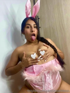 I would like to have your cum on my tits are you ready to play