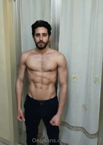 Salve a tutti mi chiamo riccardo ho 25 anni sono italiano onlyfans