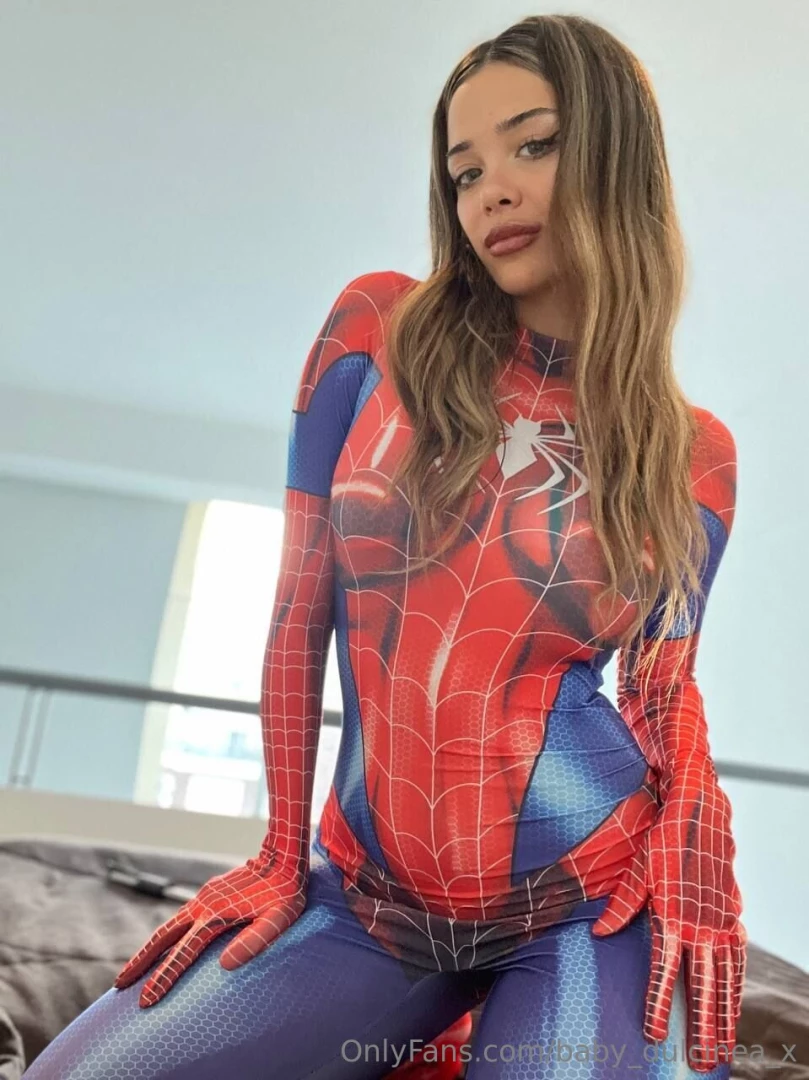 There are never too many beautiful photos of me in my halloween 