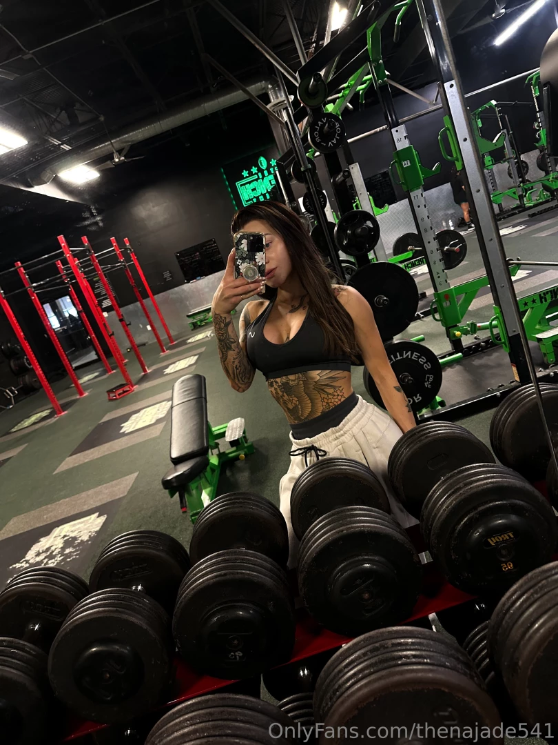 Sweat smile repeat gymlife 