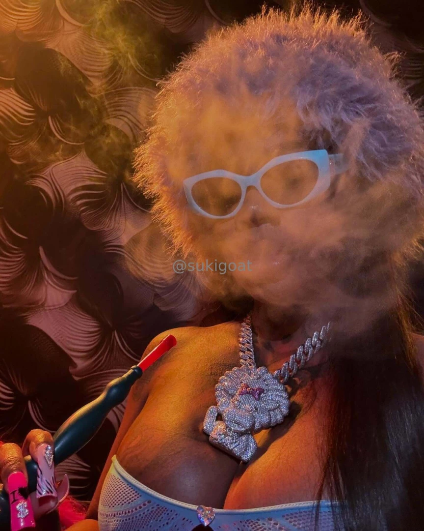 Lemme smoke that pole 