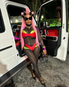 How i show up to my sneaky link s crib part 1