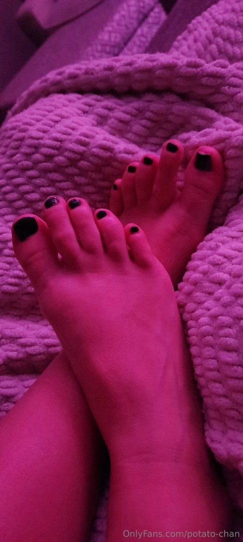 Do i got any foot guys out here hit me up i hope everyone is doing 