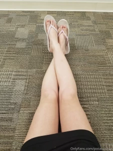 Just some legs because why not