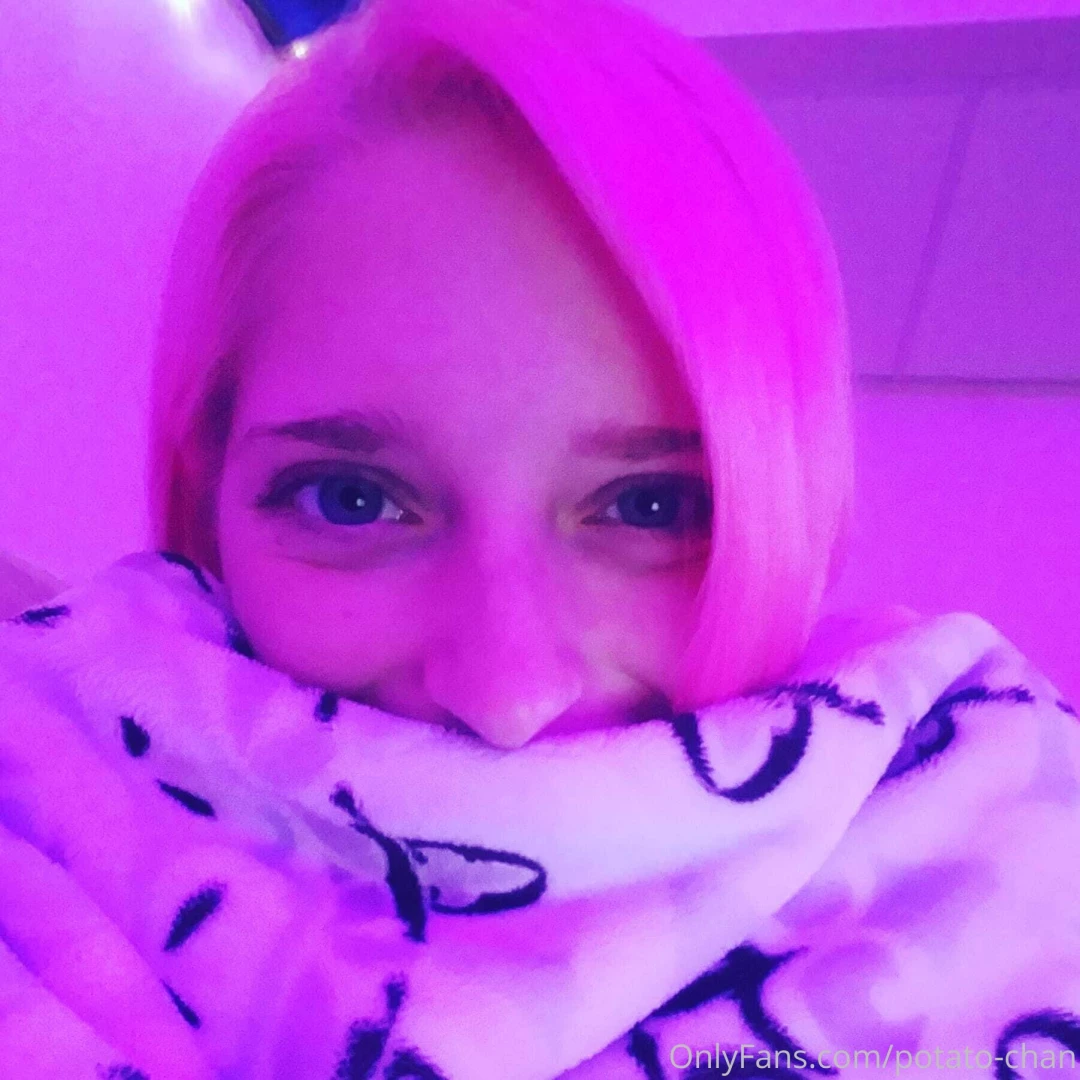 Just trying to get cozy 