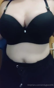 emilyglass696 - Omg omg omg i m so so happy rn i was struggling with finding a bra for 