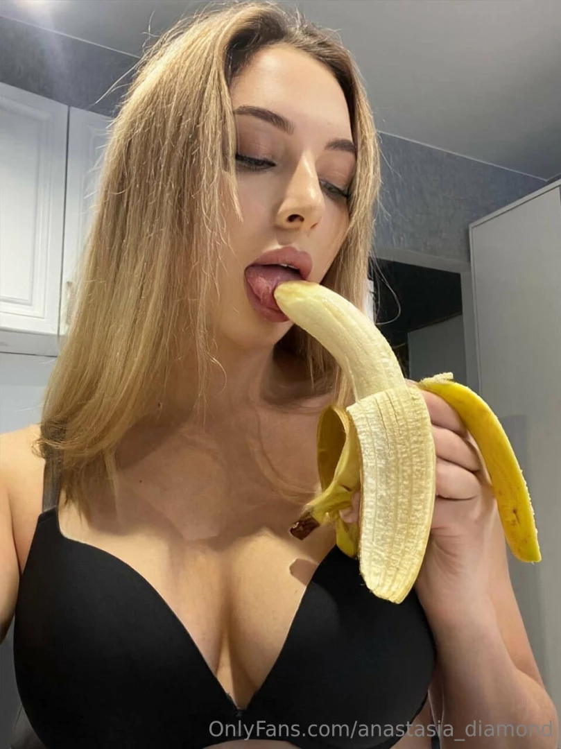 Welcome to the sex marathon studio with me today i finally felt a 