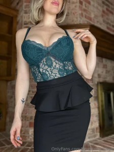 Going for a classy look today again