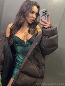 Women s beauty is an art that cannot be repeated every woman is like a