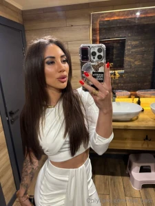 Today i just wanted to feel pretty for myself nbsp but i don t mind if