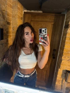 Random mirror spontaneous shot and it turned out like posing for the