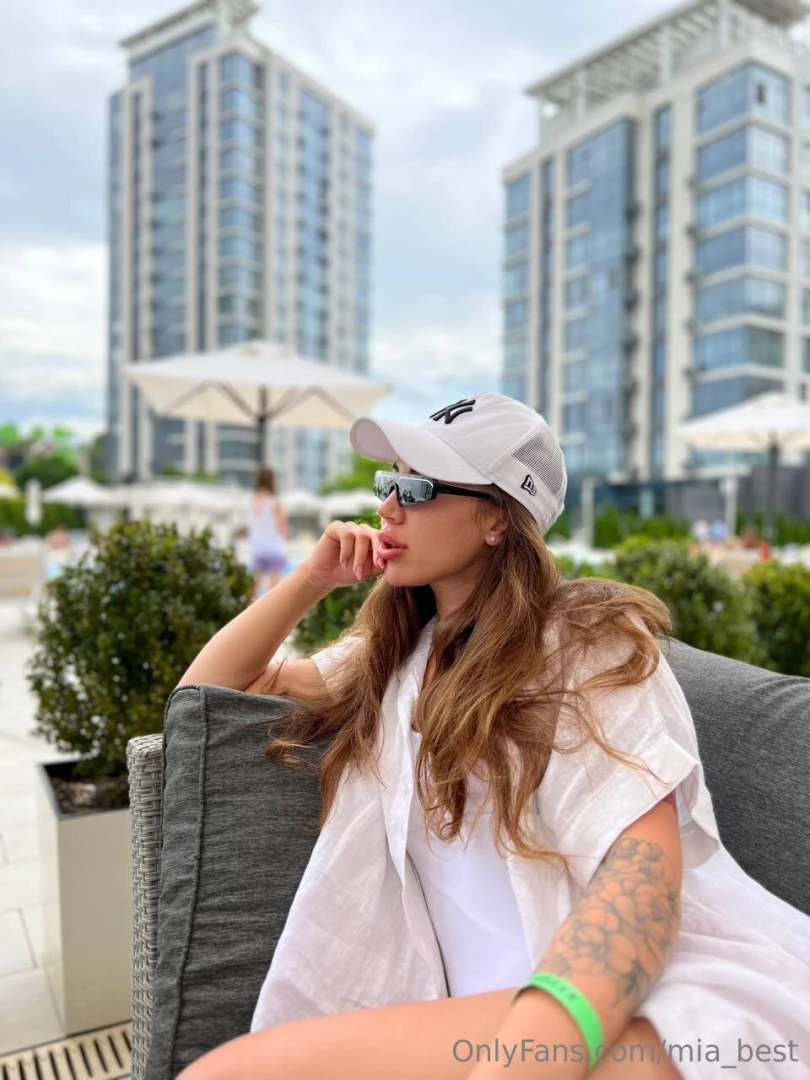 Enjoying the last sunny days of fall whose arms will keep me warm on 