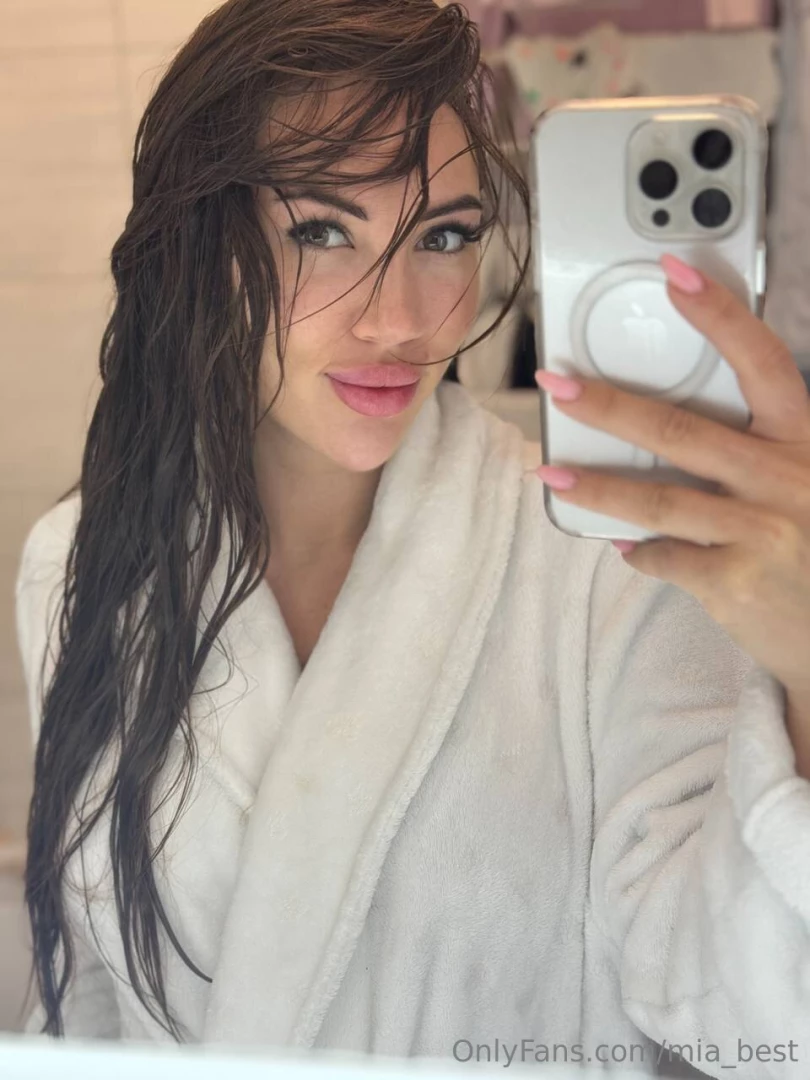 Morning moments of luxury breakfast in bed and a light aroma of 