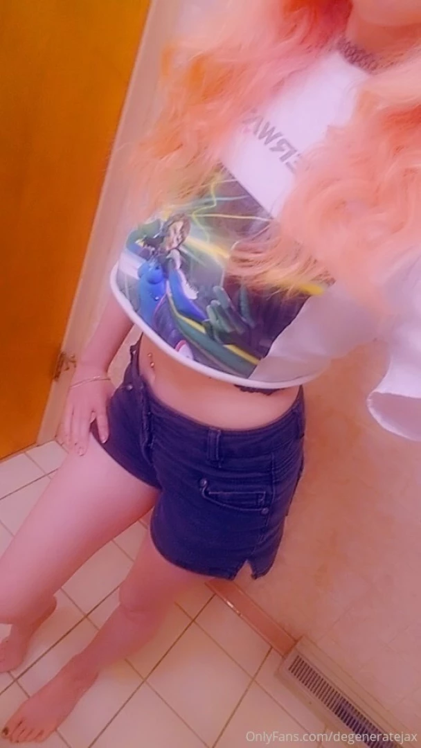 As much as i love this outfit it really does get better as i take it 