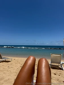 I need someone to distract me right now any volunteers