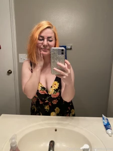 Some cute mirror selfies for youuuu tell me about your day today