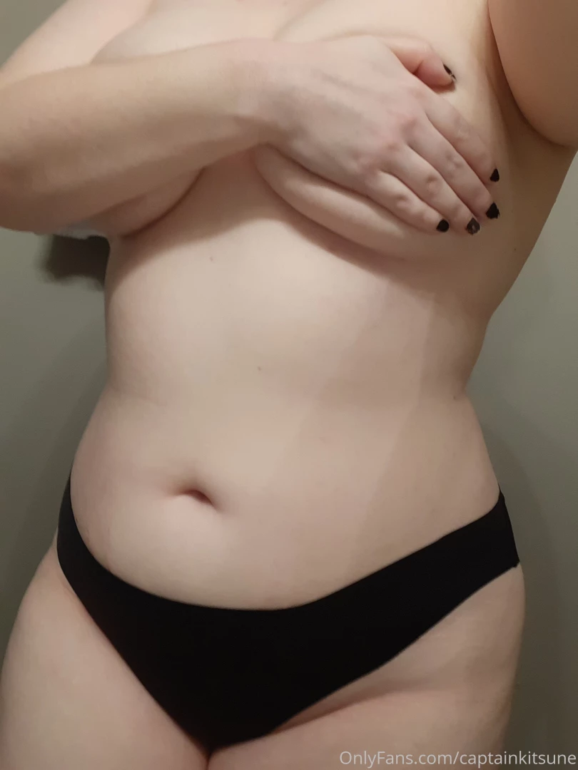 Good ole fashion hand bra to start off the day 