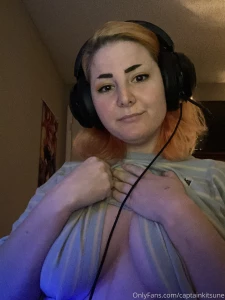 Look at my titties while i play deep rock galactic tonight lt 3