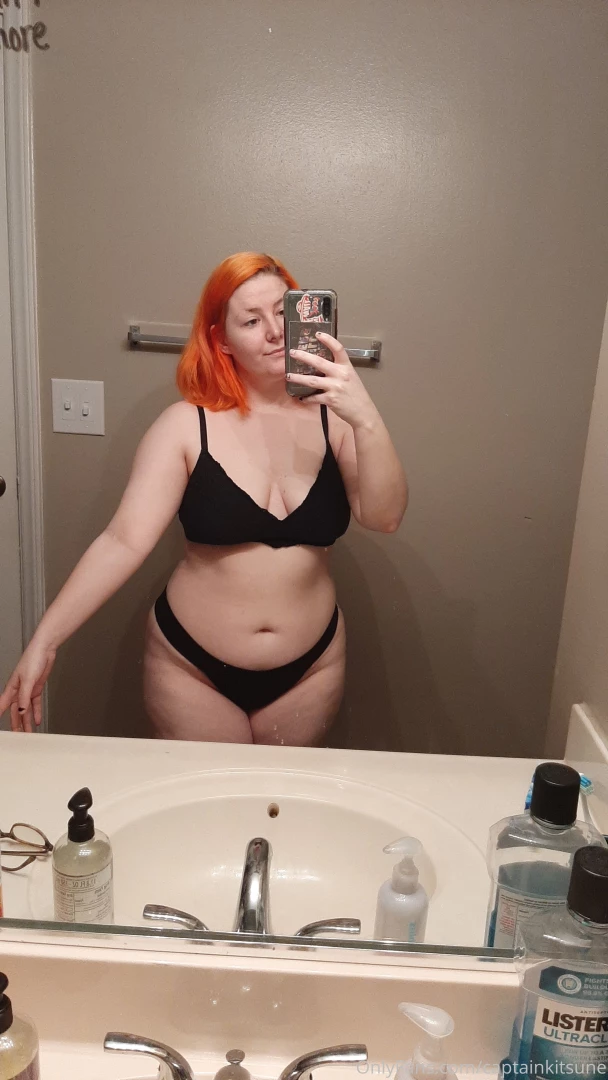 Good morning here s some pictures of me getting ready this morning 