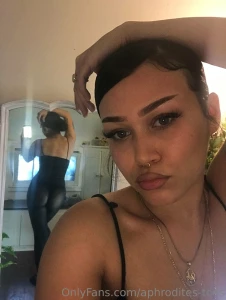 I love my body in stockings