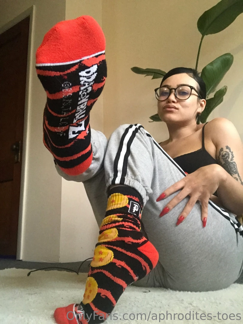 I bought a new pair of my favorite primitive socks let s see how 