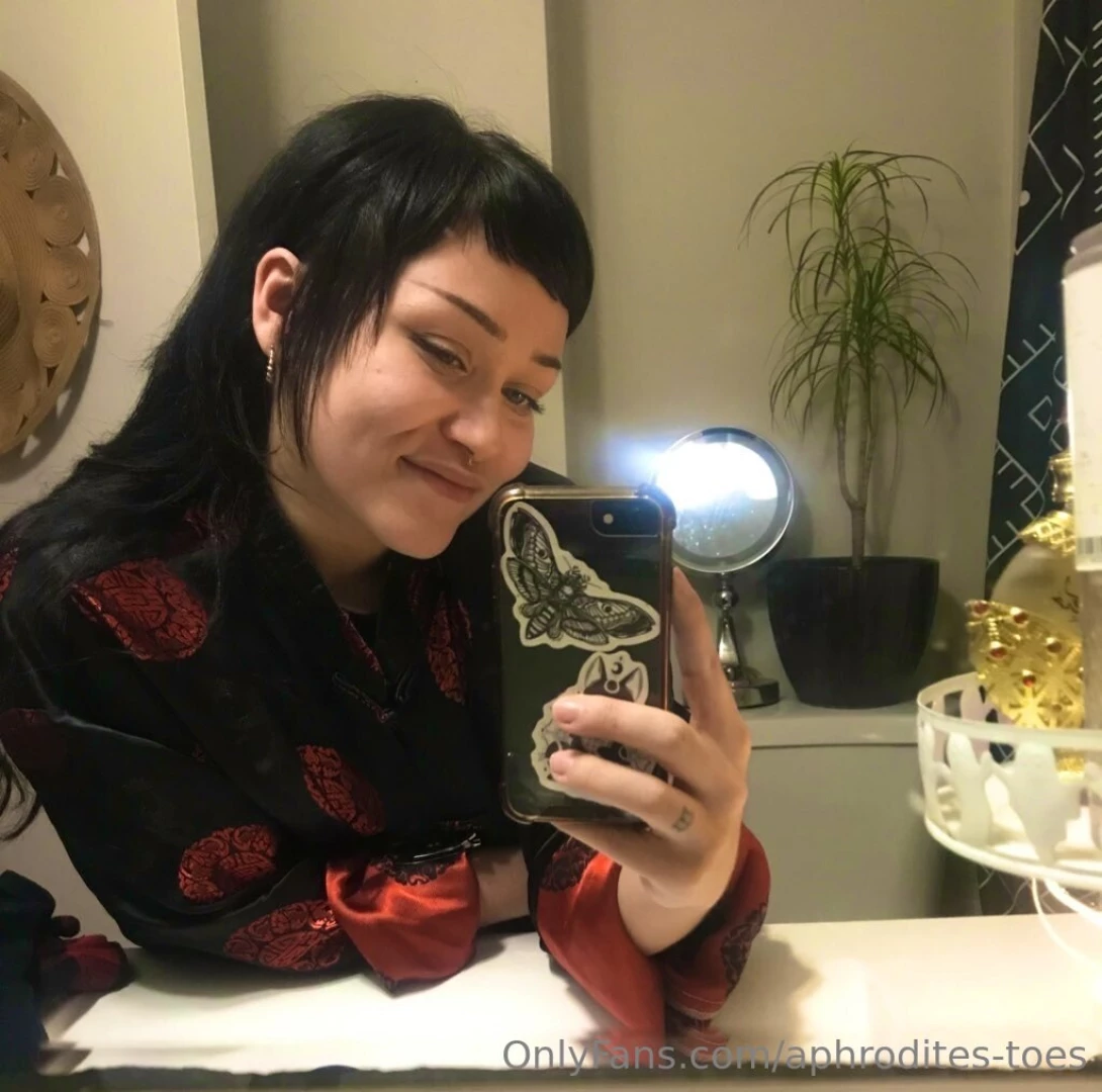 Getting ready for bed bitchessss 