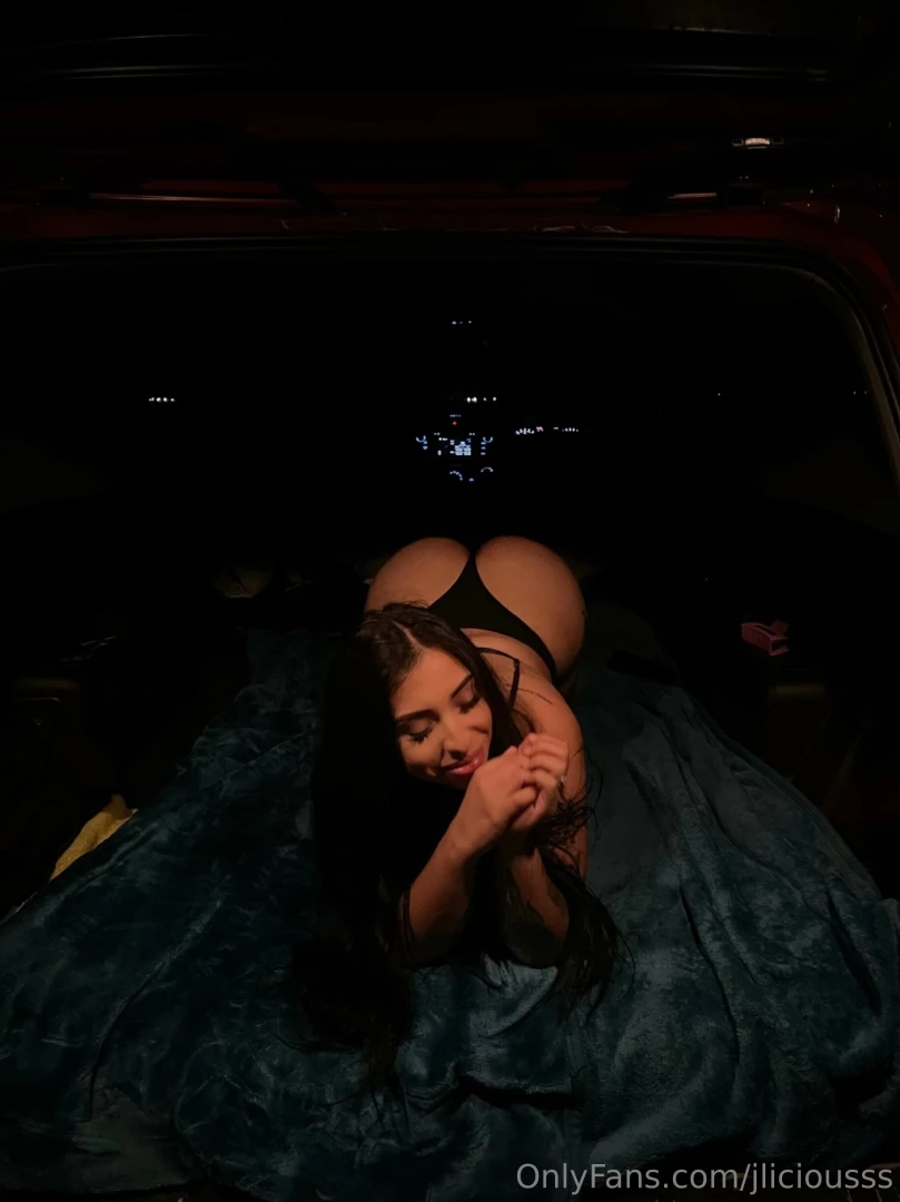 Jliciousss 