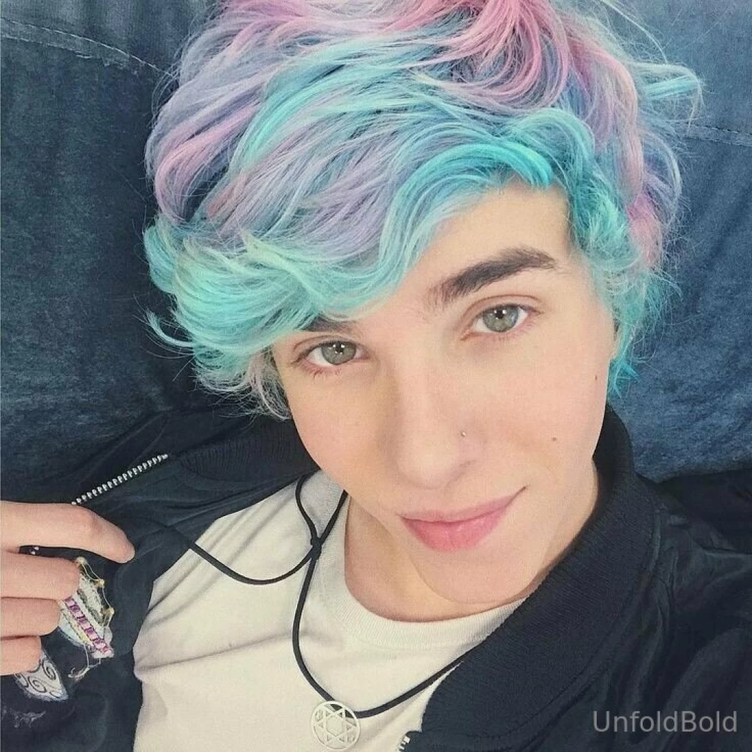 Kinda gave myself a somewhat free fire haircut so time for a change part 2 