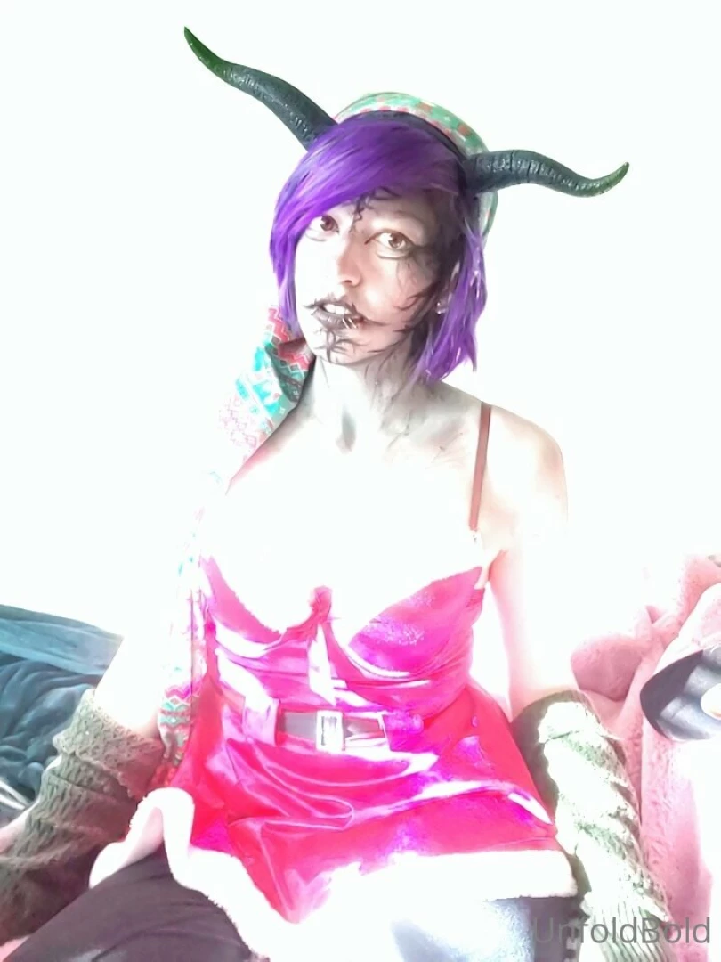 Krampus cosplay selfies part 2 