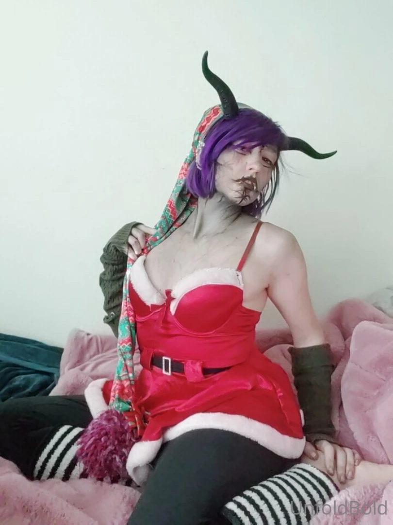 Krampus cosplay selfies part 8 