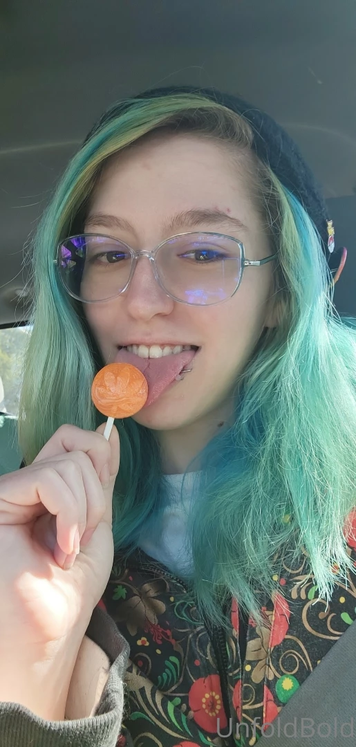 I was very much enjoying my 420 lolipop on my car ride around today 