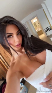 Omg new content alone in my hotel room cum find out what i did bb