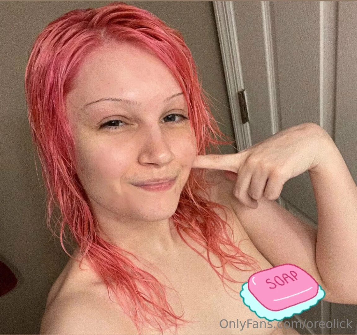 Fresh n clean straight out of the shower felt really cute nude selfies 