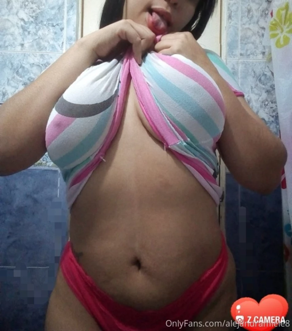 Hola mis amores que tal todo ando respondiendo mensajes al interno 