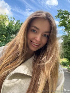 Different mood different outfit but somehow i still keep giving the