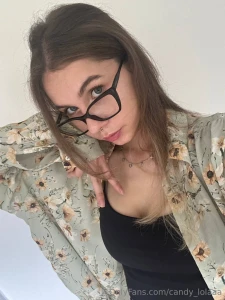 Ugh it s way too hot today literally sticking to everything