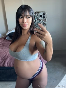 I feel like my bump is growing more each day and it s hard to put into part 1